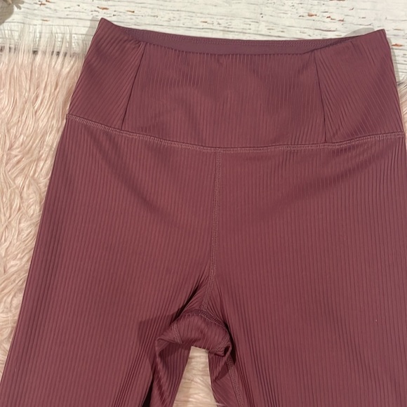 Girlfriend Collective Goji Ribbed High Rise Compression Leggings - Picture 8 of 8